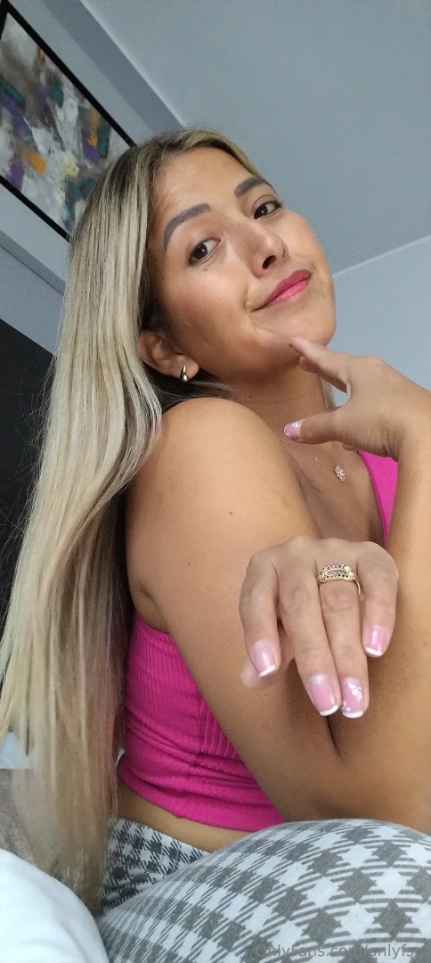 Good morning babe i woke up thinking about you text me buenos d as 