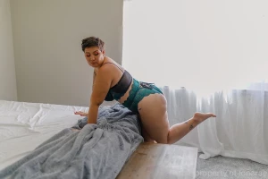 Cum see what iona has for you no spam no ads low ppv ionanormal part 4