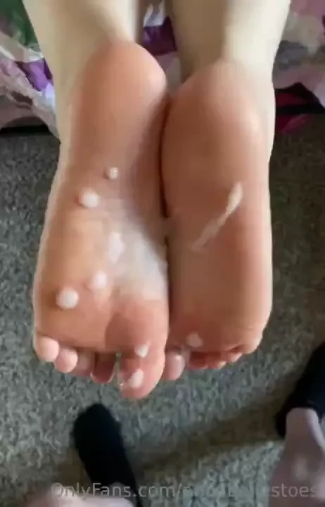 I love getting cum all over my soles 