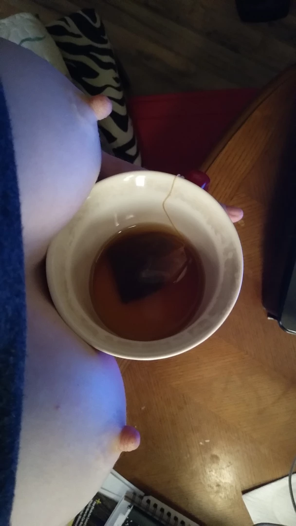 anniebody - Tea and me this morning with a new warming method teaforme teatime part 1 