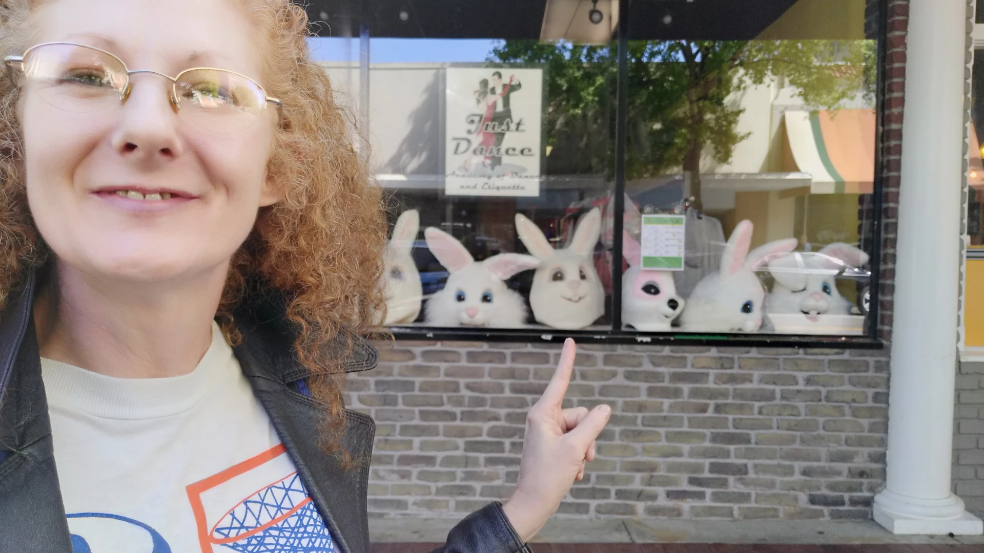 anniebody - Look it s the bunny shop must be a dr bill project for sure part 3 