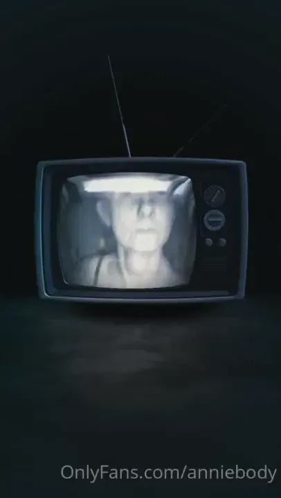 Demondayfromhell stuckinthetv thetvspossessed anniestrappedinthetv part 1 
