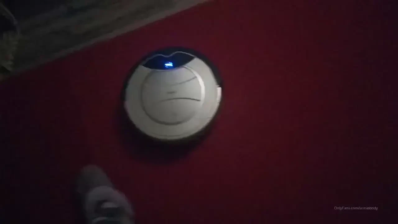 Wait a minute am i a robot or was i kissed by a robot kissedbyarobot 