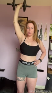 I rather watch you lift redhead mommy hairypussy curvy ass