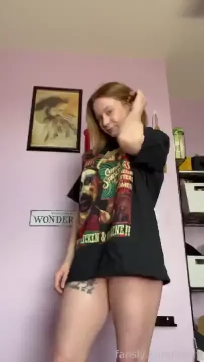 Nothing hotter than a tiny woman in a baggy shirt redhead mommy 