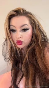 Vip access to this pussy lunavalentinee