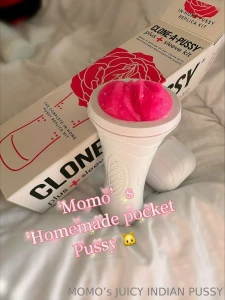 I make my pocket pussy from silicone and it is the shape of my lips