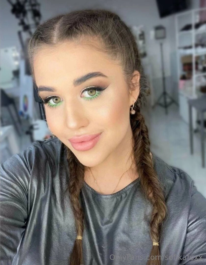 Hi come play with me bustyyyyy don t be shy because i m not i love part 6 