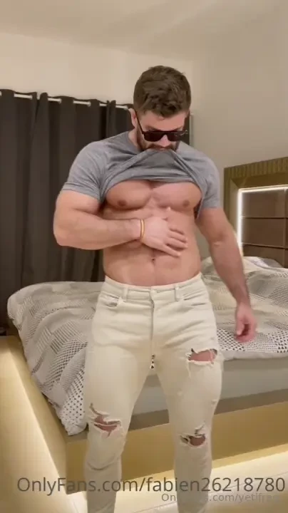 Video 98 new video this is a fan directed strip tease muscle flexing 