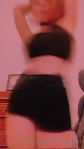 Hmmm am i wet cause being dancing all night or u just turned me on
