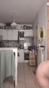 Je ne sais pas lequel choisir tu m aides i don t know wich one to