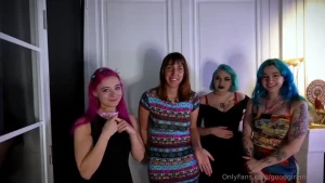 Tip moi 14 99 pour la vid o compl te de collab 4 filles 1 homme dur e