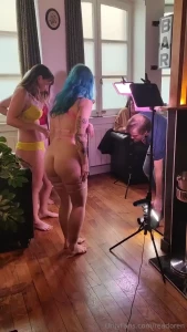 J ai retrouv toutes les petites vid os behind the scenes du tournage d part 2