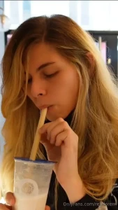 Hello je te pr sente therealcirilla cirilla freya une grande d esse part 7