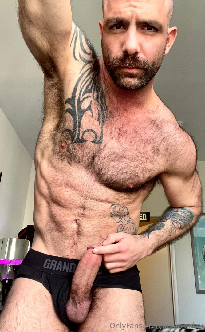Making you smile and making you horny are 2 of my favorite things to 