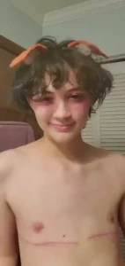 I m very high and eating mango and very stimmy and very high wanna