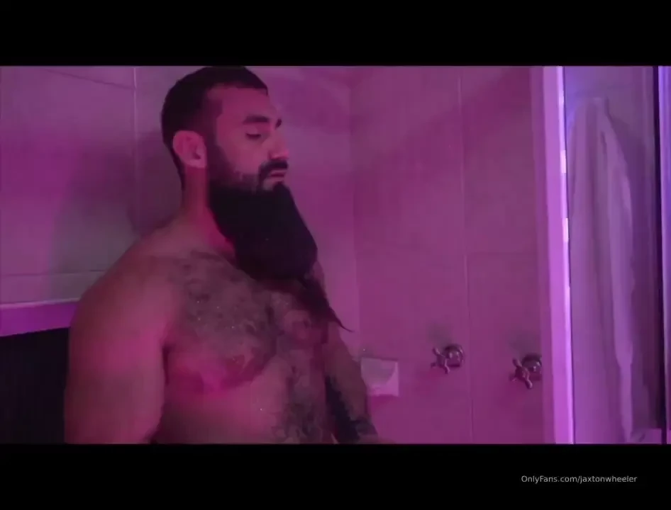 Majestic beard venturing in new territory with my new face piece i 