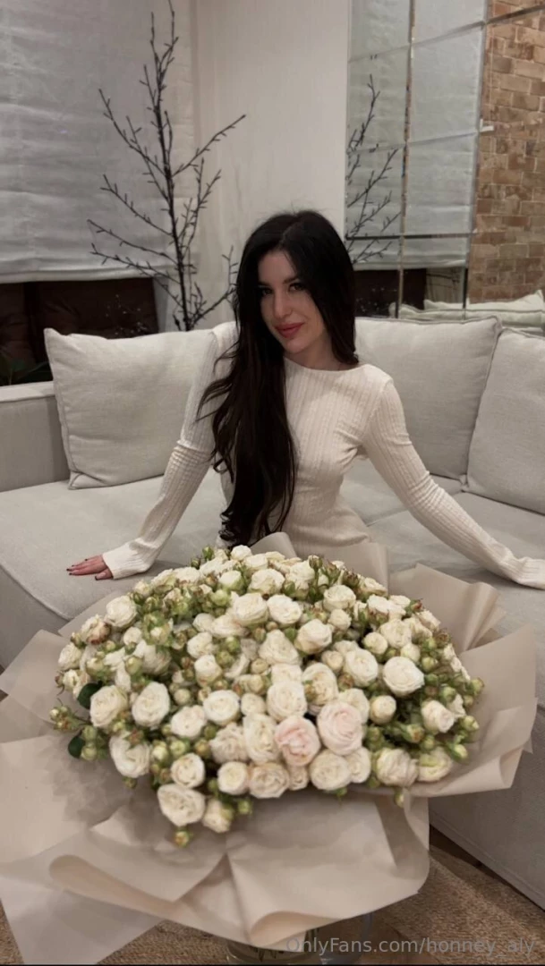 Honney_aly part 3169469 