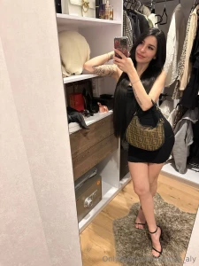 Today i m dressing up in my most favorite outfit and getting ready for