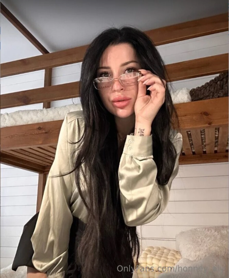 I don t need much lately a clean room soft music someone who sees me 