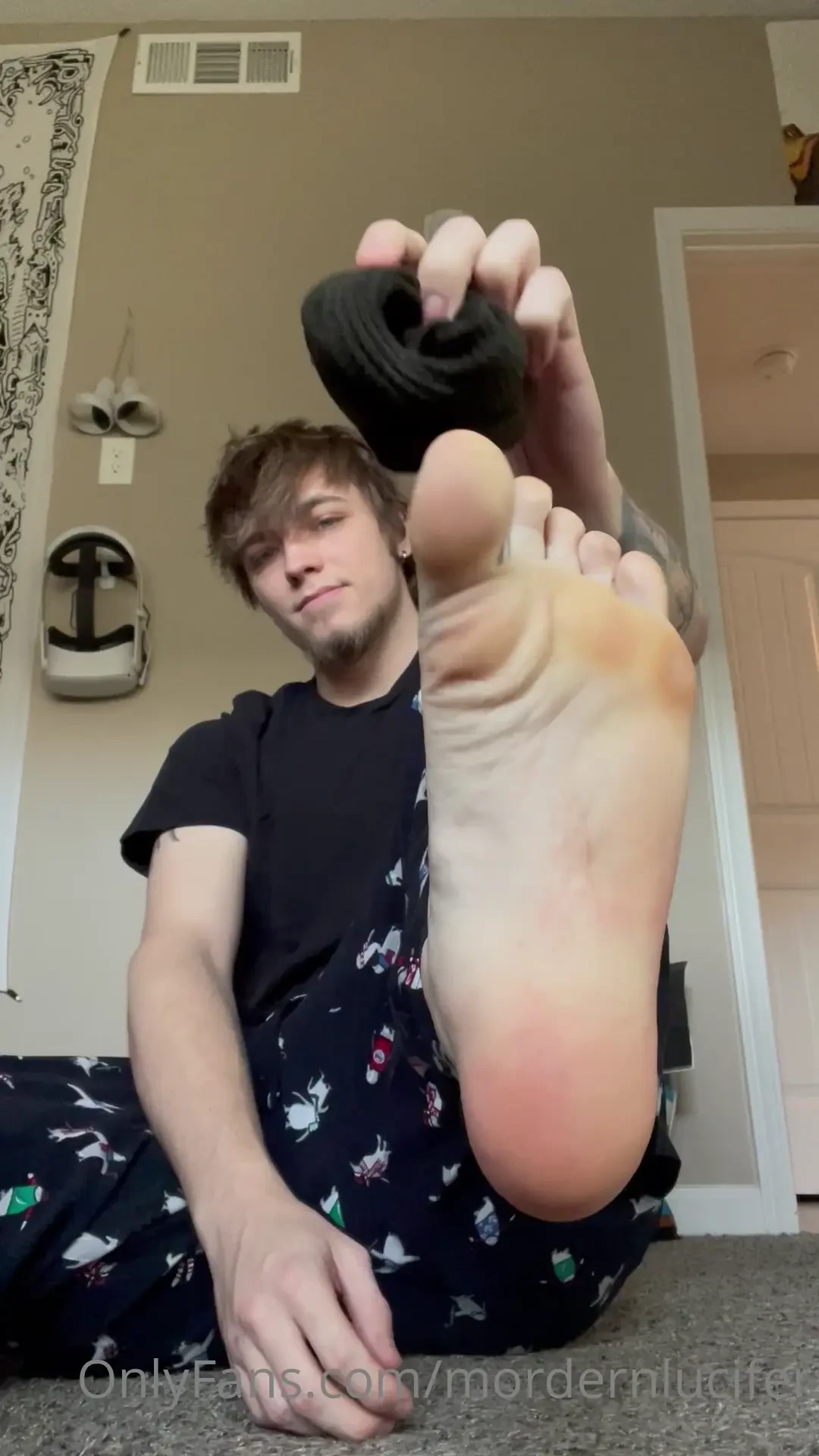 Merry christmas you horny sexy fucks i hope y all have a good part 2 