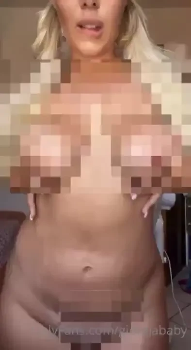 Amo sono spariti i vestiti adesso come faccio ad uscire sono tutta 