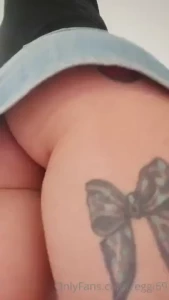 Look under my skirt part 2