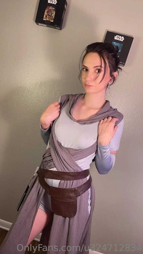 My starwars rey cosplay who s your favorite starwars character part 2 