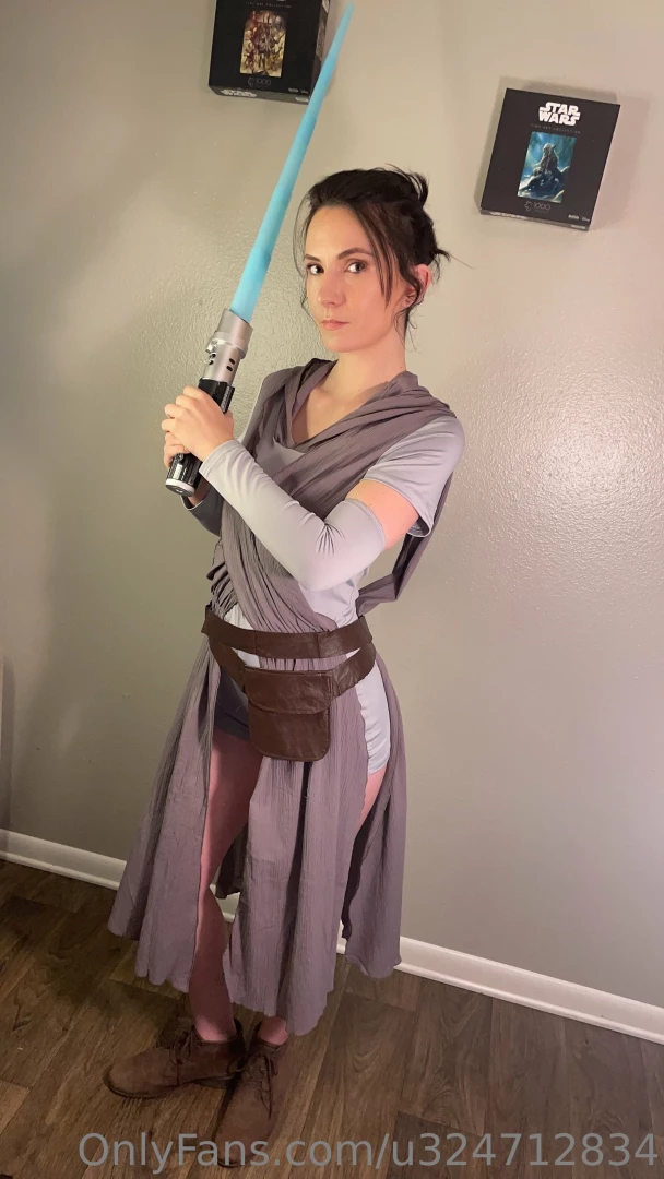 My starwars rey cosplay who s your favorite starwars character 