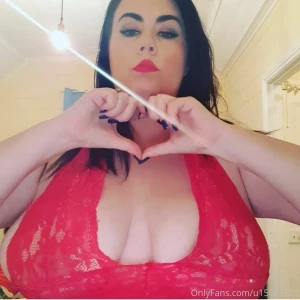 To all my lovers this milf is off to bed night xo