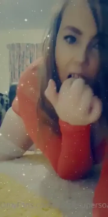 Let me suck on your cock daddy 