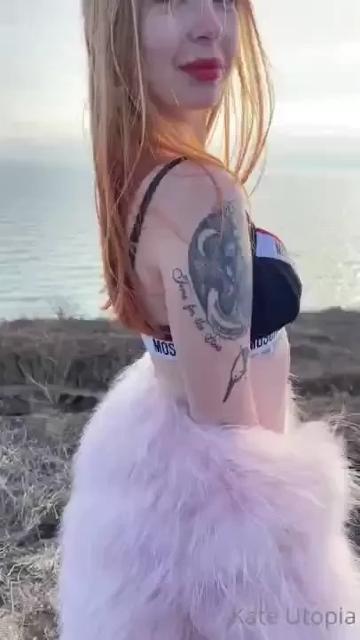 Furrrrrr boobs and sea what can be better 