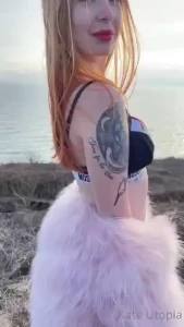 Furrrrrr boobs and sea what can be better