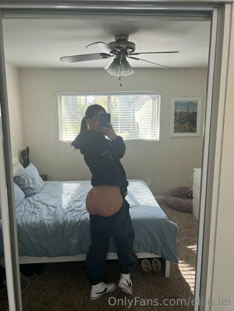 You like my pre-airport sweats look guess where i m heading to 