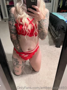I m feeling horny who can help me