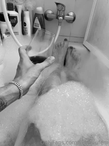 At aprile i m started here with this video that was my first post at part 1