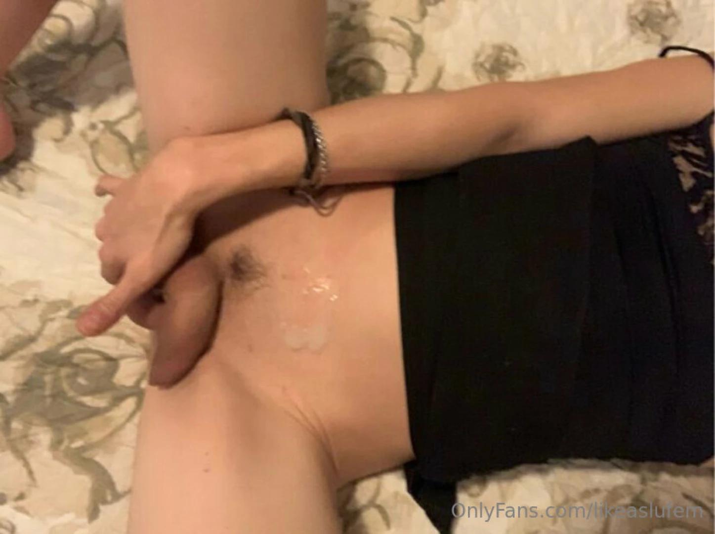 It is so fcking pleasant cum playing with only fingers 