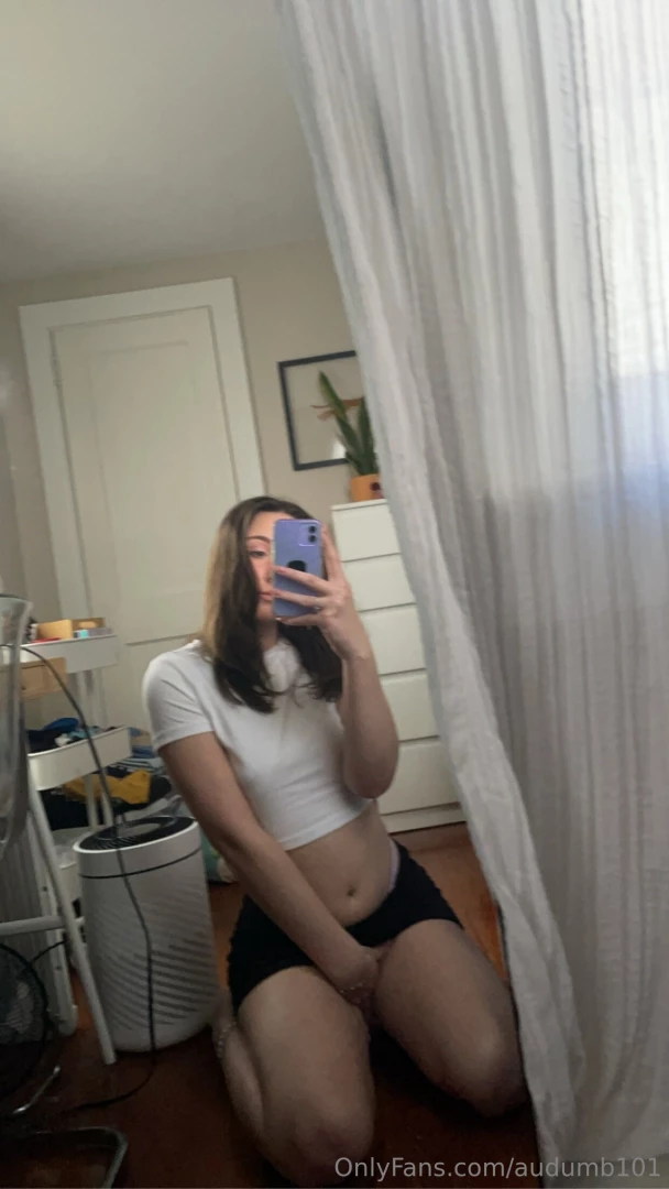 I wish i was licking a cute girls feet rn instead of getting ready for part 1 