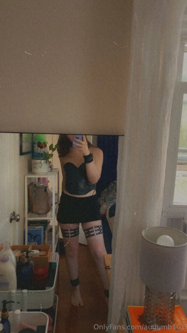 I went to a haunted maze last night dressed like this and gave part 2 