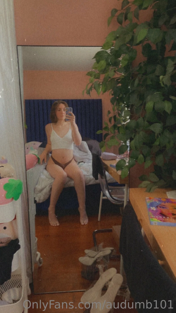 Hii i had a rough night so here s a couple of slutty selfies because i part 1 