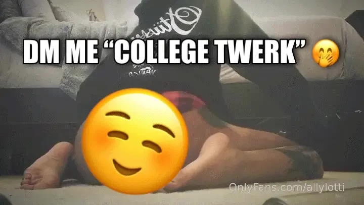 Twerking n popping my pussy shoving my ass cheeks upclose in the 