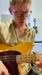 Some guitar sounding fun part 2