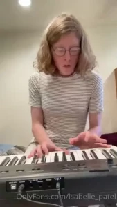 Sounds and pics dance dance dance _a bit of piano amp acoustic guitar_
