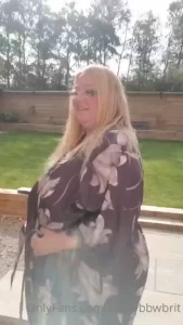 A little bit of cheeky fun in the garden before i shoot a new video part 1