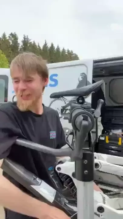 Stream started at 05 21 2023 09 46 am 