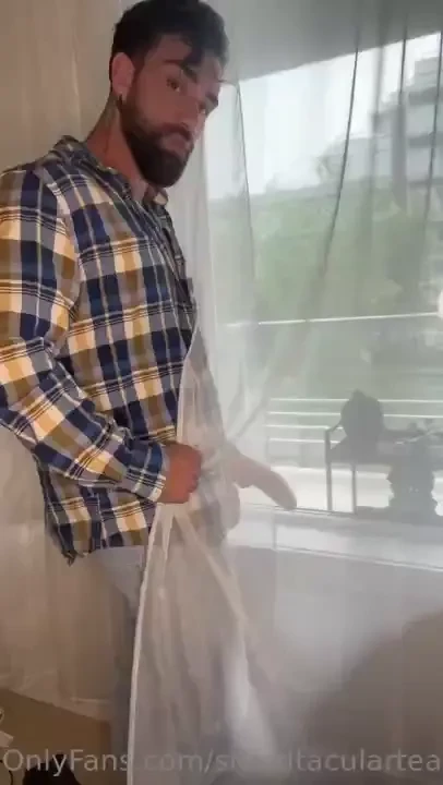 Hey babe watch my hottest sex tape yet i invited this little 