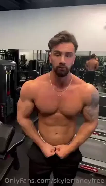 See the rest get taken off now skylerfancyy 