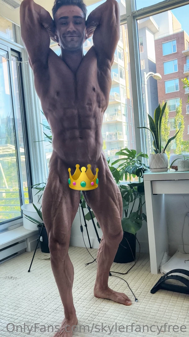 Let your canadian daddy take care of you this weekend vip skylerfancyy 