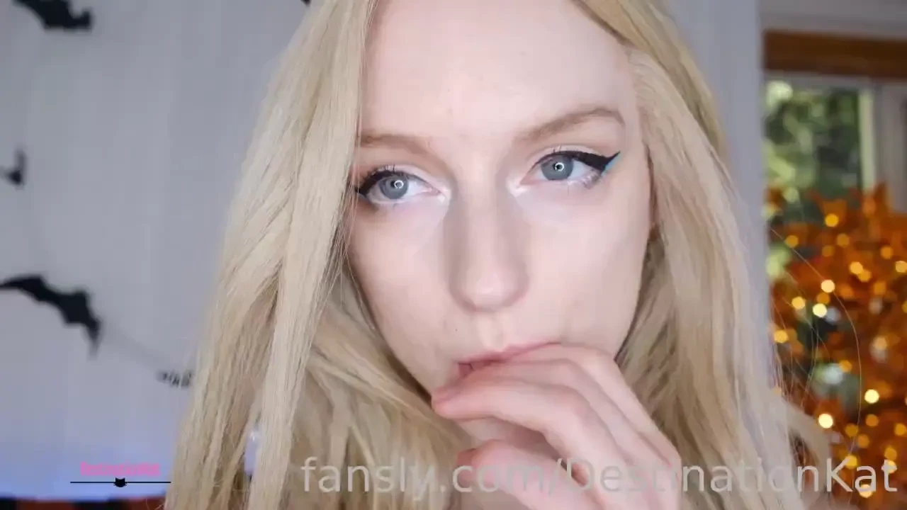 Close up body tour i take you on a self filmed close up body tour i 