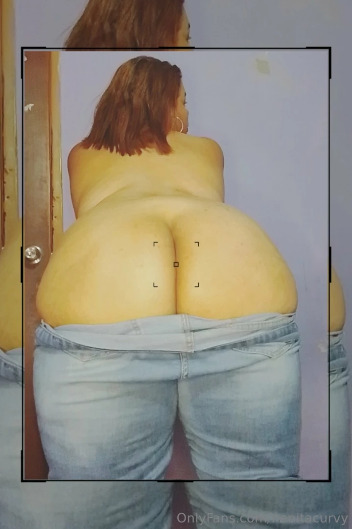 Would you like to have this ass riding your cock videocall hot now 